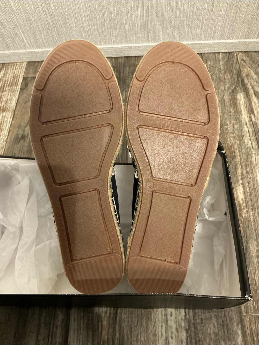 Talbots Navy Canvas Espadrilles with White Trim and Embroidery Size 5 - Picture 6 of 12
